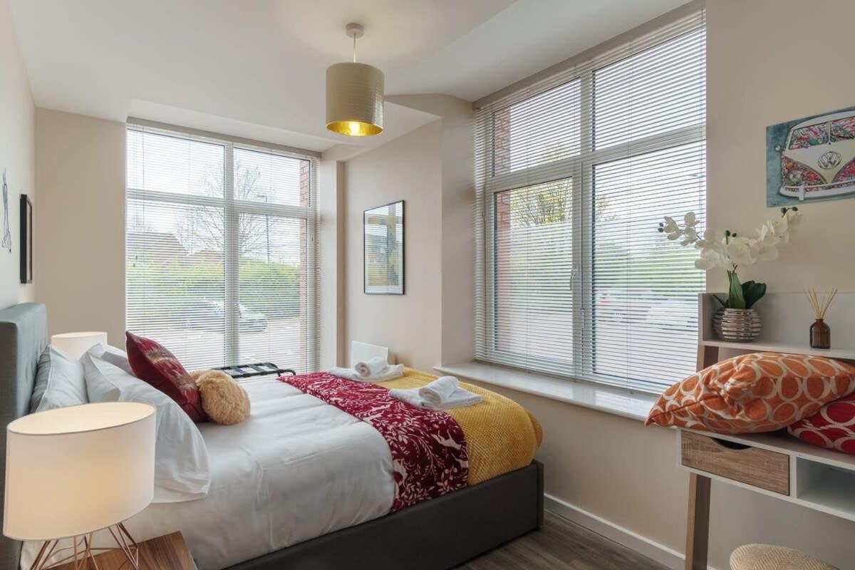 2 Bedroom Modern Apartment In Manchester Exterior foto